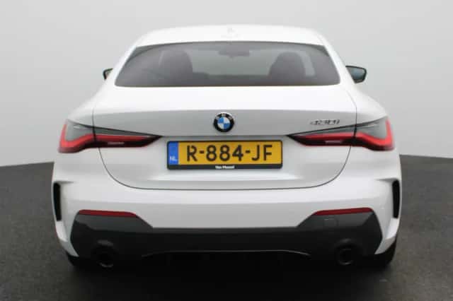 BMW 4-Serie (2022) thumbnail 5