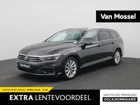 Volkswagen Passat (2020) thumbnail 1