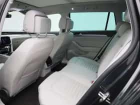 Volkswagen Passat thumbnail 10