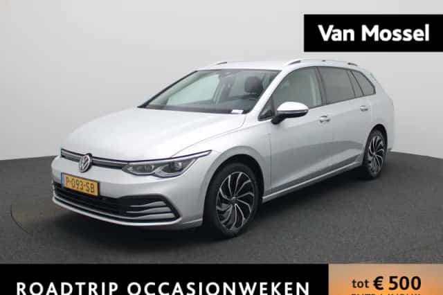 Volkswagen Golf (2022) thumbnail 1