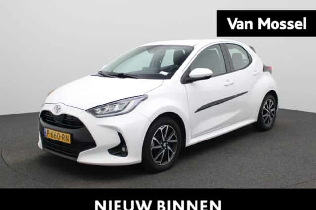Toyota Yaris (2022) thumbnail 1