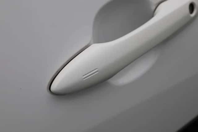 Toyota Yaris (2022) thumbnail 14