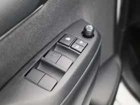 Toyota Yaris (2022) thumbnail 26
