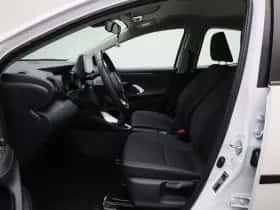 Toyota Yaris thumbnail 9