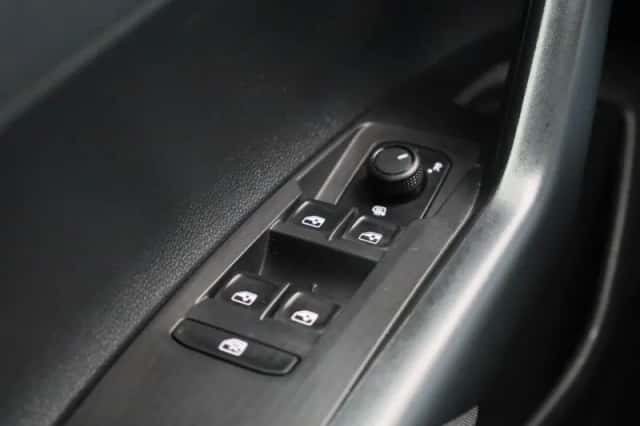 Volkswagen Polo (2023) thumbnail 29