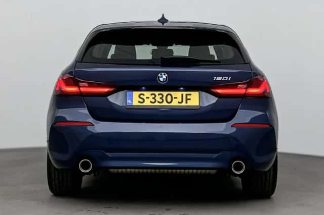 BMW 1-Serie (2023) thumbnail 3