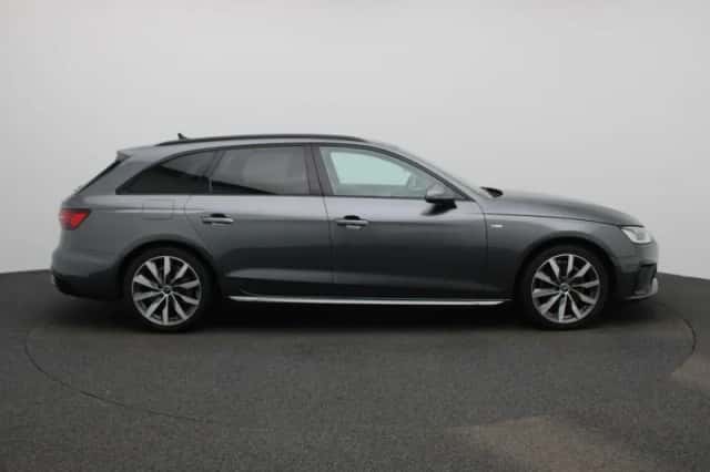 Audi A4 (2023) thumbnail 6