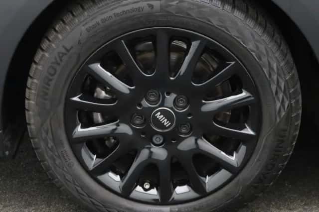 MINI Countryman (2023) thumbnail 12