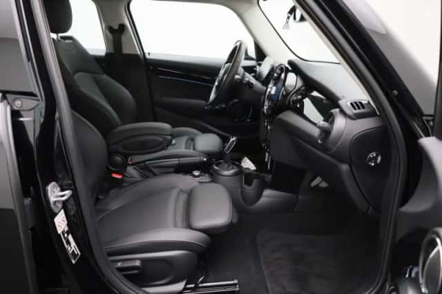 MINI Countryman (2023) thumbnail 31