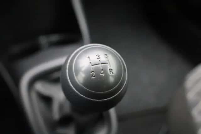 Peugeot 108 (2021) thumbnail 19
