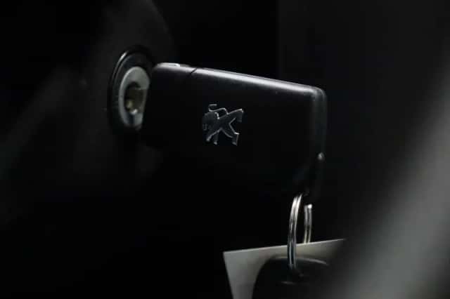 Peugeot 108 (2021) thumbnail 20