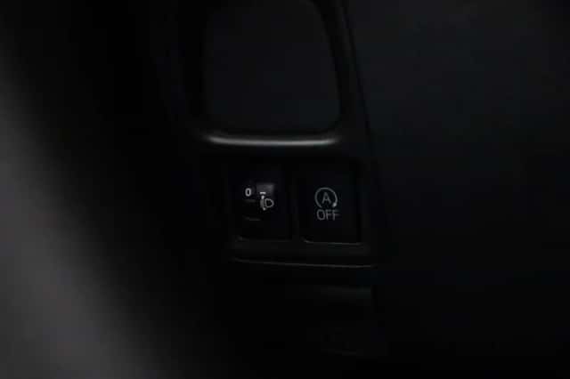 Peugeot 108 (2021) thumbnail 21