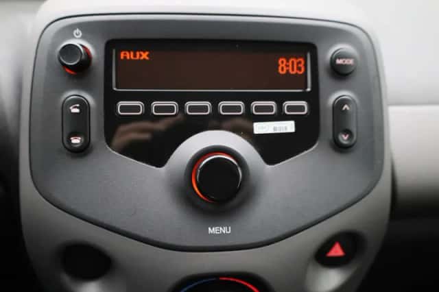 Peugeot 108 (2021) thumbnail 22