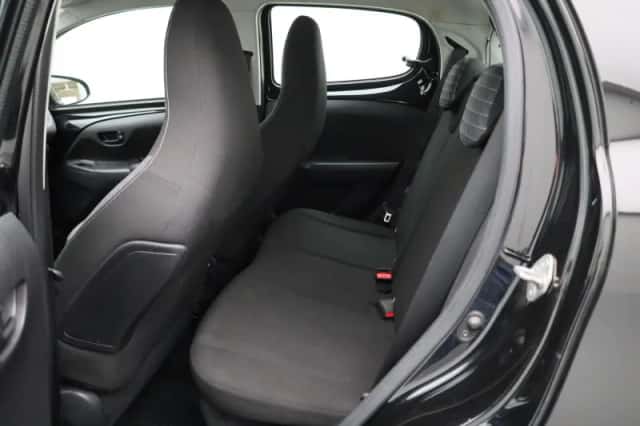 Peugeot 108 (2021) thumbnail 10