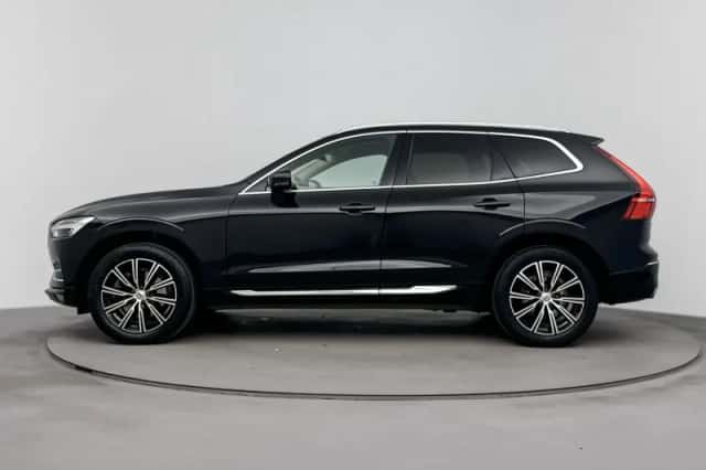 Volvo XC60 (2018) thumbnail 2