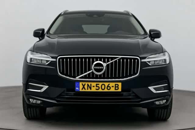 Volvo XC60 (2018) thumbnail 5