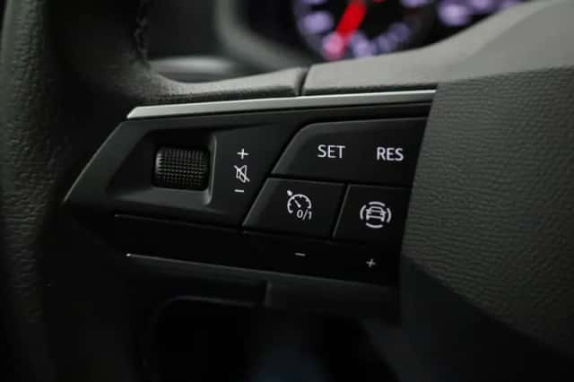 SEAT Arona (2023) thumbnail 18