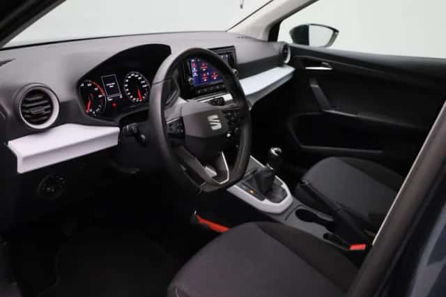 SEAT Arona (2023) thumbnail 25