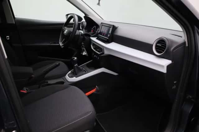 SEAT Arona (2023) thumbnail 27