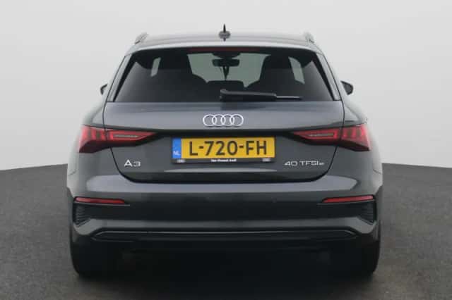 Audi A3 (2021) thumbnail 5
