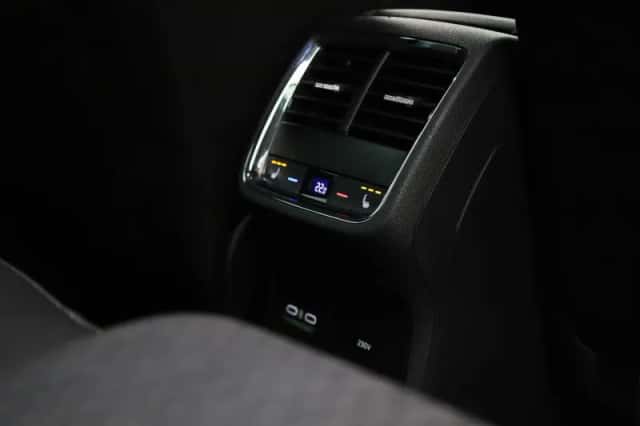 Škoda Octavia (2021) thumbnail 34