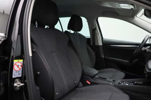 Škoda Octavia (2021) thumbnail 35