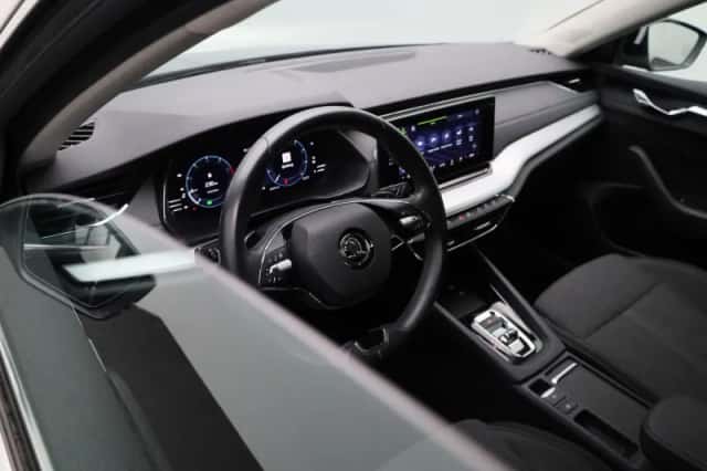 Škoda Octavia (2021) thumbnail 36