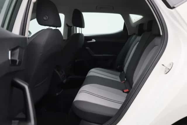 SEAT Leon (2021) thumbnail 12