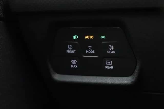 SEAT Leon (2021) thumbnail 27