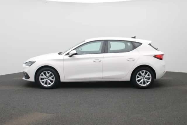SEAT Leon (2021) thumbnail 4