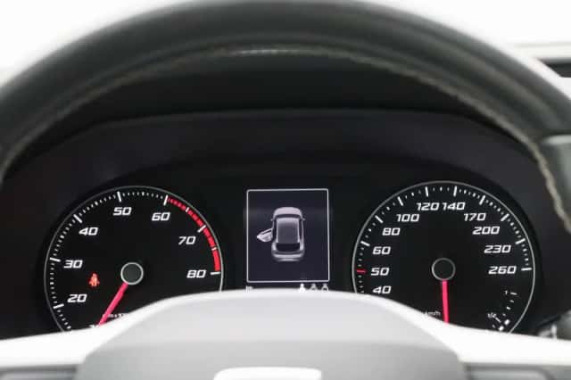 SEAT Leon (2021) thumbnail 8