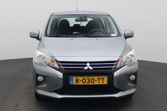 Mitsubishi Space Star (2022) thumbnail 3