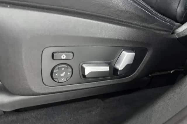 BMW X3 (2023) thumbnail 16