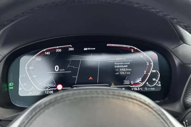 BMW X3 (2023) thumbnail 8
