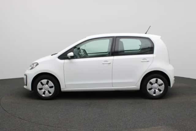 Volkswagen Up! (2021) thumbnail 4