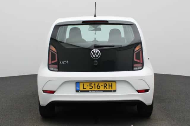Volkswagen Up! (2021) thumbnail 5