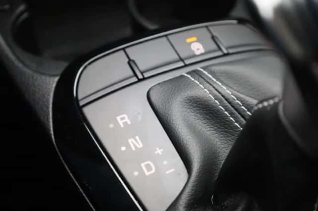Kia Picanto (2022) thumbnail 21