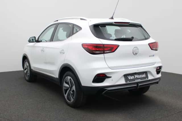 MG ZS (2023) thumbnail 2