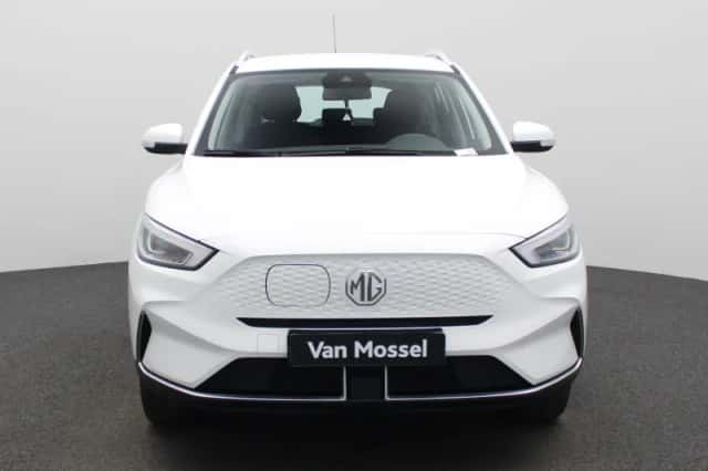 MG ZS (2023) thumbnail 3