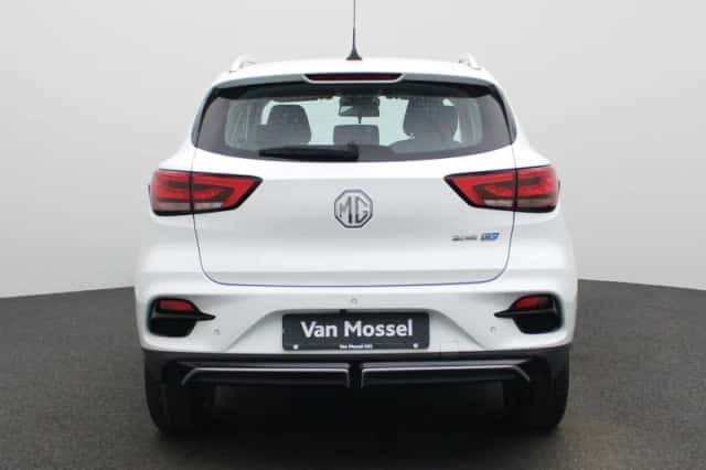 MG ZS (2023) thumbnail 5