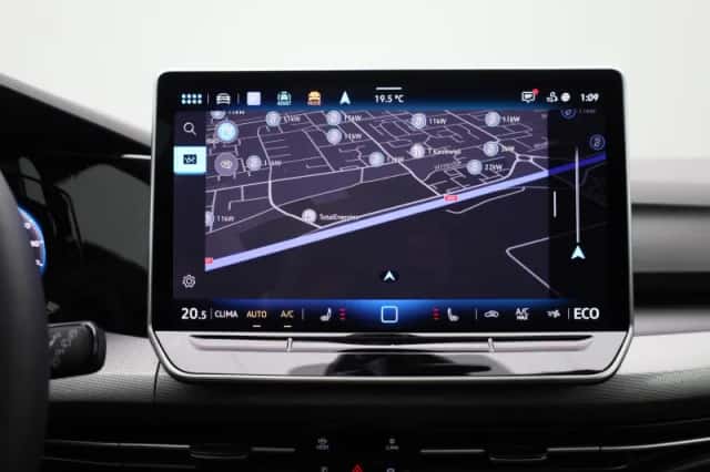Volkswagen Golf (2025) thumbnail 16