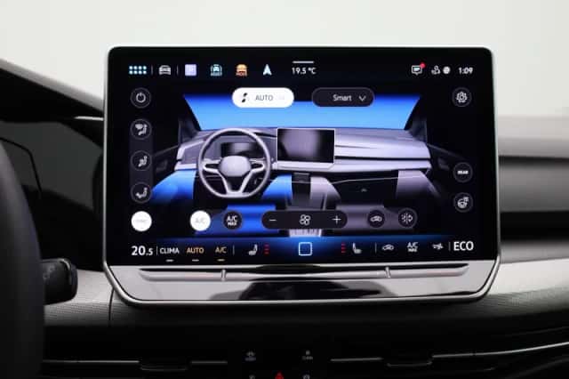 Volkswagen Golf (2025) thumbnail 17