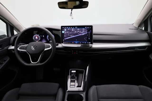 Volkswagen Golf (2025) thumbnail 40