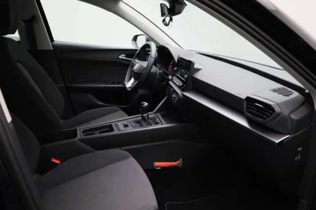 SEAT Leon (2023) thumbnail 28