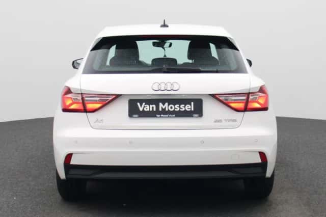 Audi A1 (2021) thumbnail 5