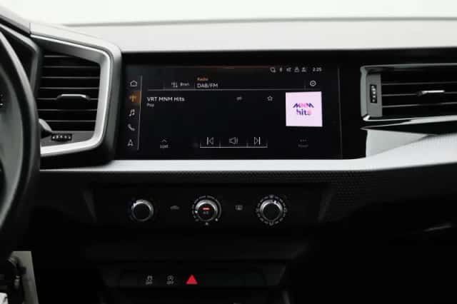 Audi A1 (2021) thumbnail 9