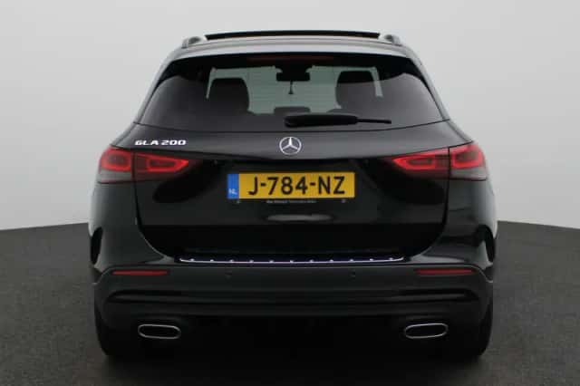 Mercedes-Benz GLA (2020) thumbnail 5