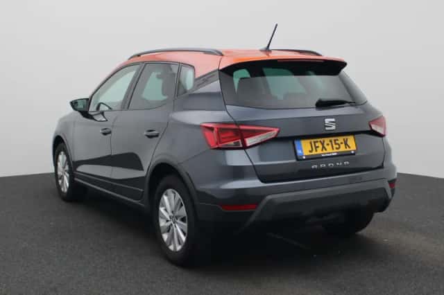 SEAT Arona (2018) thumbnail 2