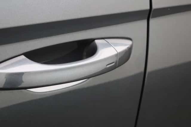 SEAT Arona (2018) thumbnail 14