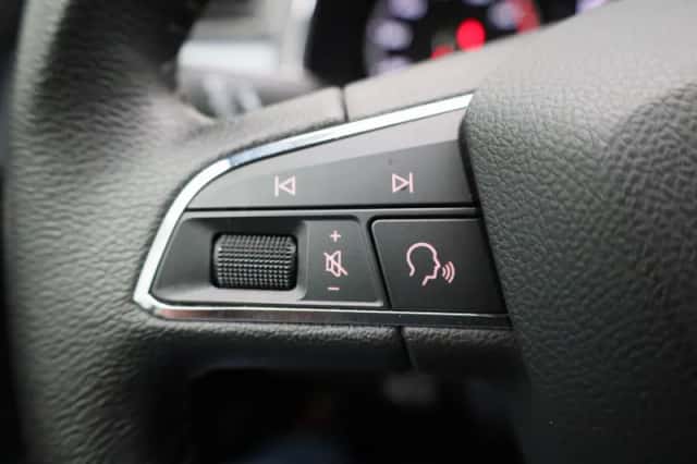 SEAT Arona (2018) thumbnail 18